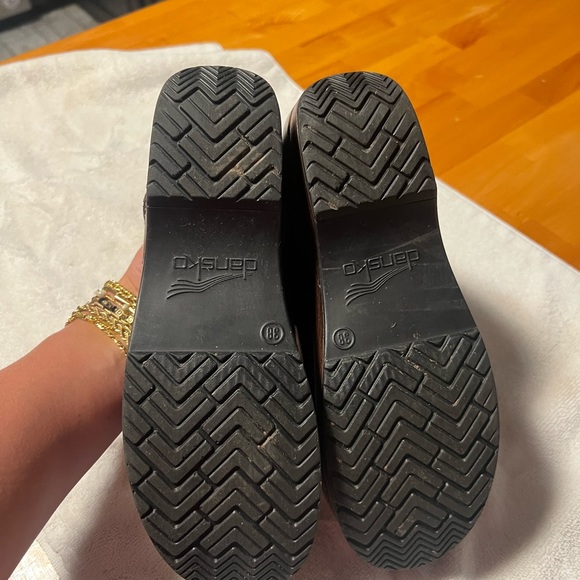 Brown with gold writing size 38 (7.5) Dansko clogs lightly worn - Picture 8 of 9